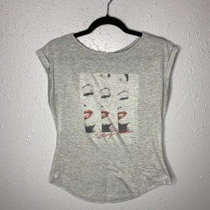 Marilyn Monroe Red Lips Gray Graphic Top